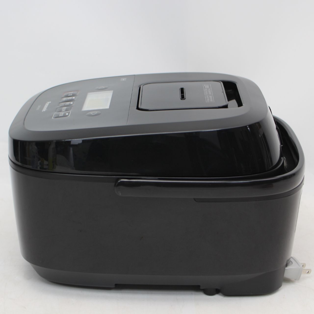2024年製 Panasonic SR-FE101 炊飯器 737)パナソニック IH炊飯器 SR-FE101 2024年製 5.5合 備長炭釜