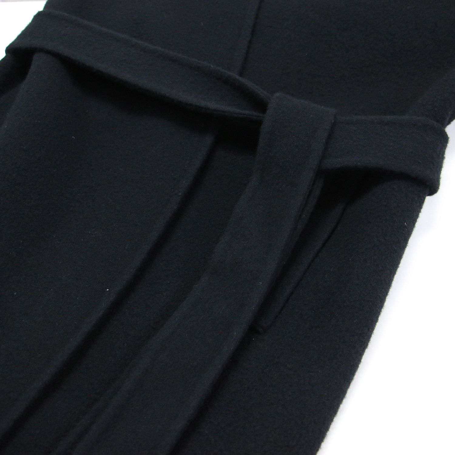 BLAMINK ブラミンク コート ブラック 黒 サイズ:36(S) | 23秋冬 ウール カシミヤ Vカラー ベルテッド コート | ロング Vネック ベルト付き | アウター ジャケット 上着 | 日本製【レディース】【中古】【K4608】 BLAMINK ブラミンク コート ブラック 黒 サイズ:36(S) | 23秋冬 ウール