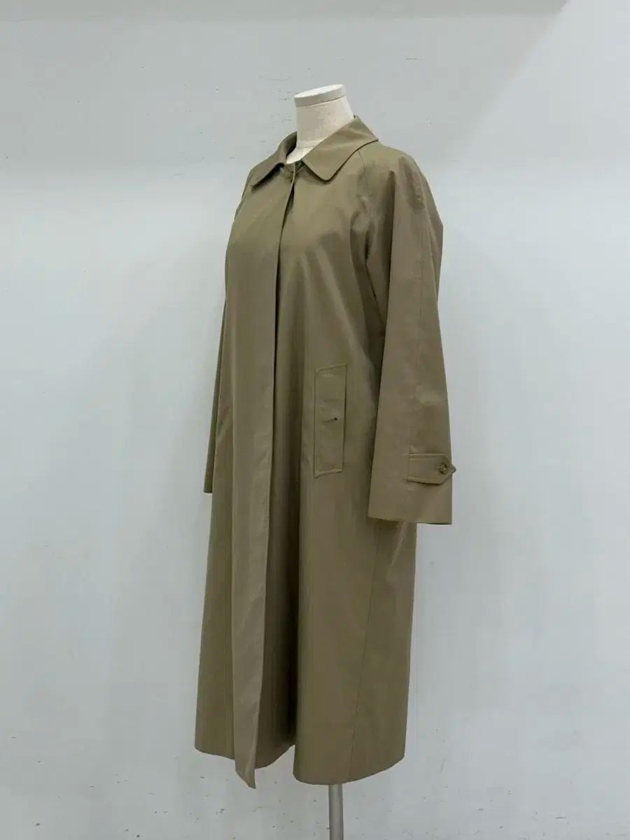 トレンチコート