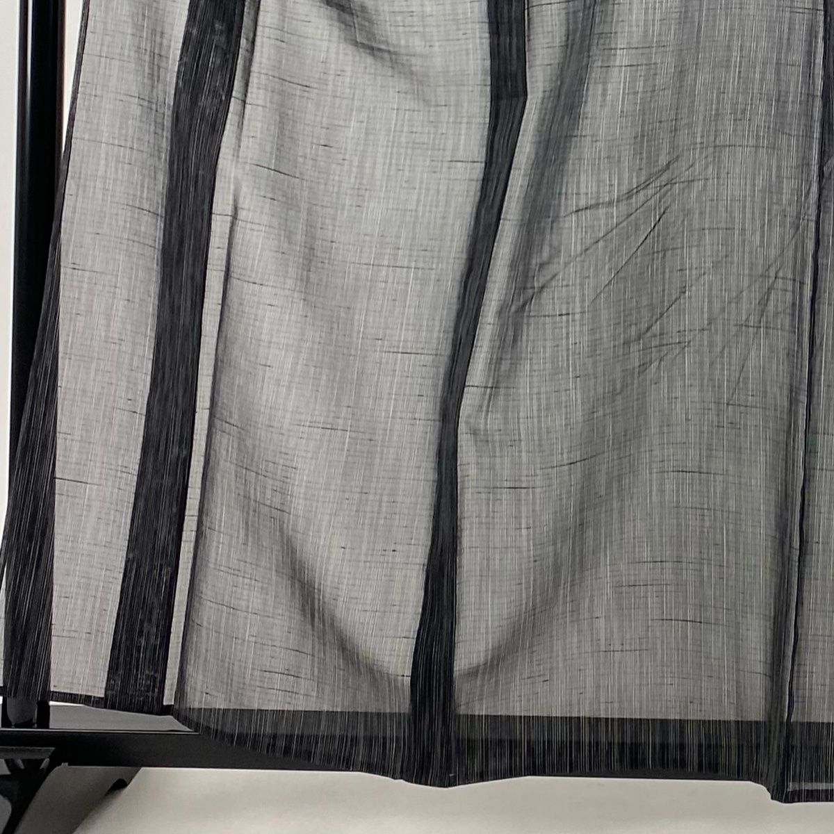 紬 身丈159cm 裄丈64cm M 薄物 夏紬 縞 黒 正絹 美品 名品 【中古  