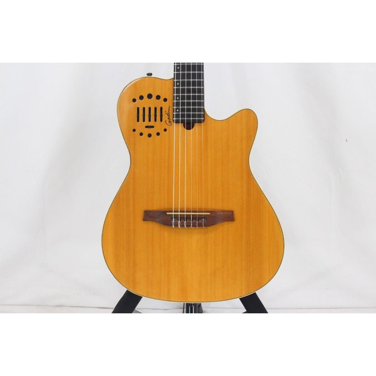 ＧＯＤＩＮ ＮＹＬＯＮ ＤＵＥＴ ＡＭＢＩＡＮＣＥ