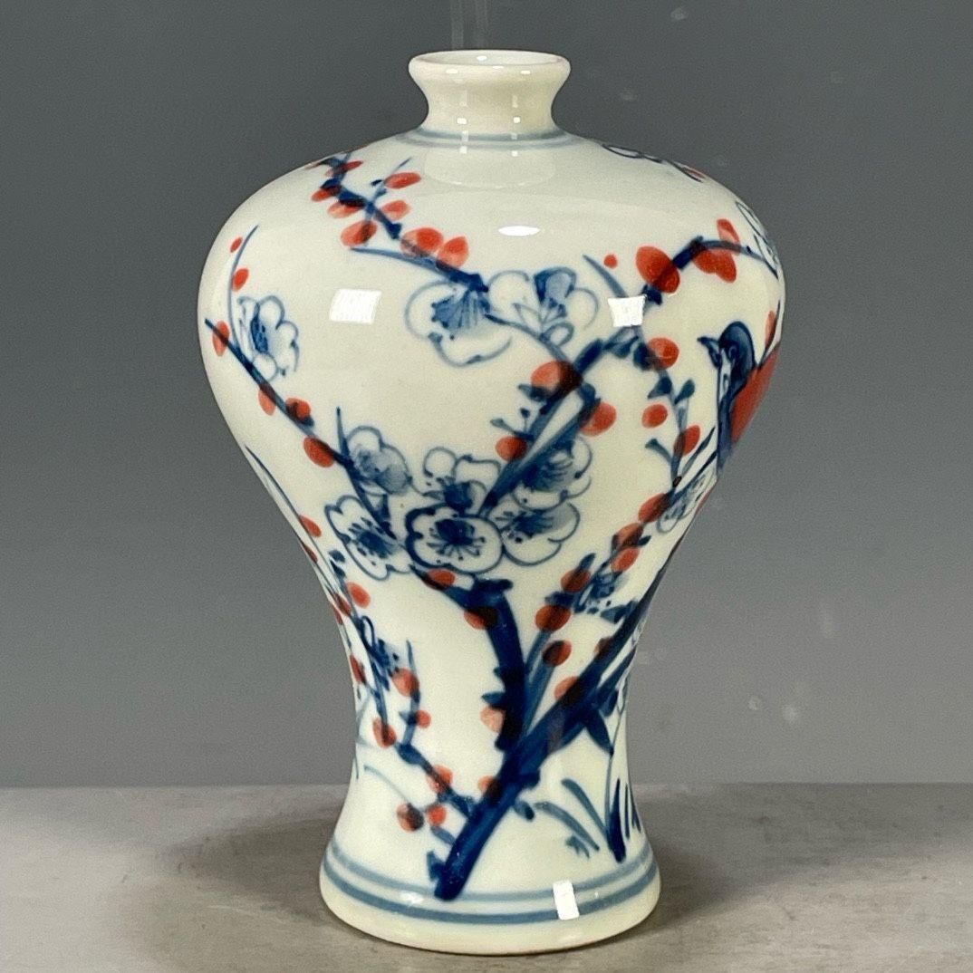 花鳥梅瓶 装飾品 花瓶 収集品 美品 景徳鎮 陶磁器 工芸品 美術品 置物 花鳥梅瓶 装飾品 花瓶 収集品 景徳鎮 陶磁器 工芸品 美術品 置物