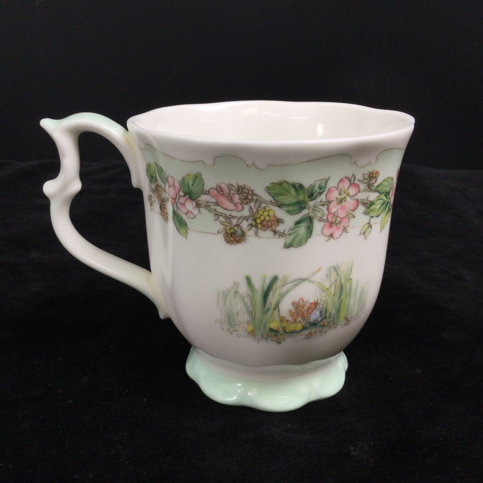 ロイヤルドルトン　四季 1308 Royal Doulton ロイヤルドルトン Brambly Hedge ブラン