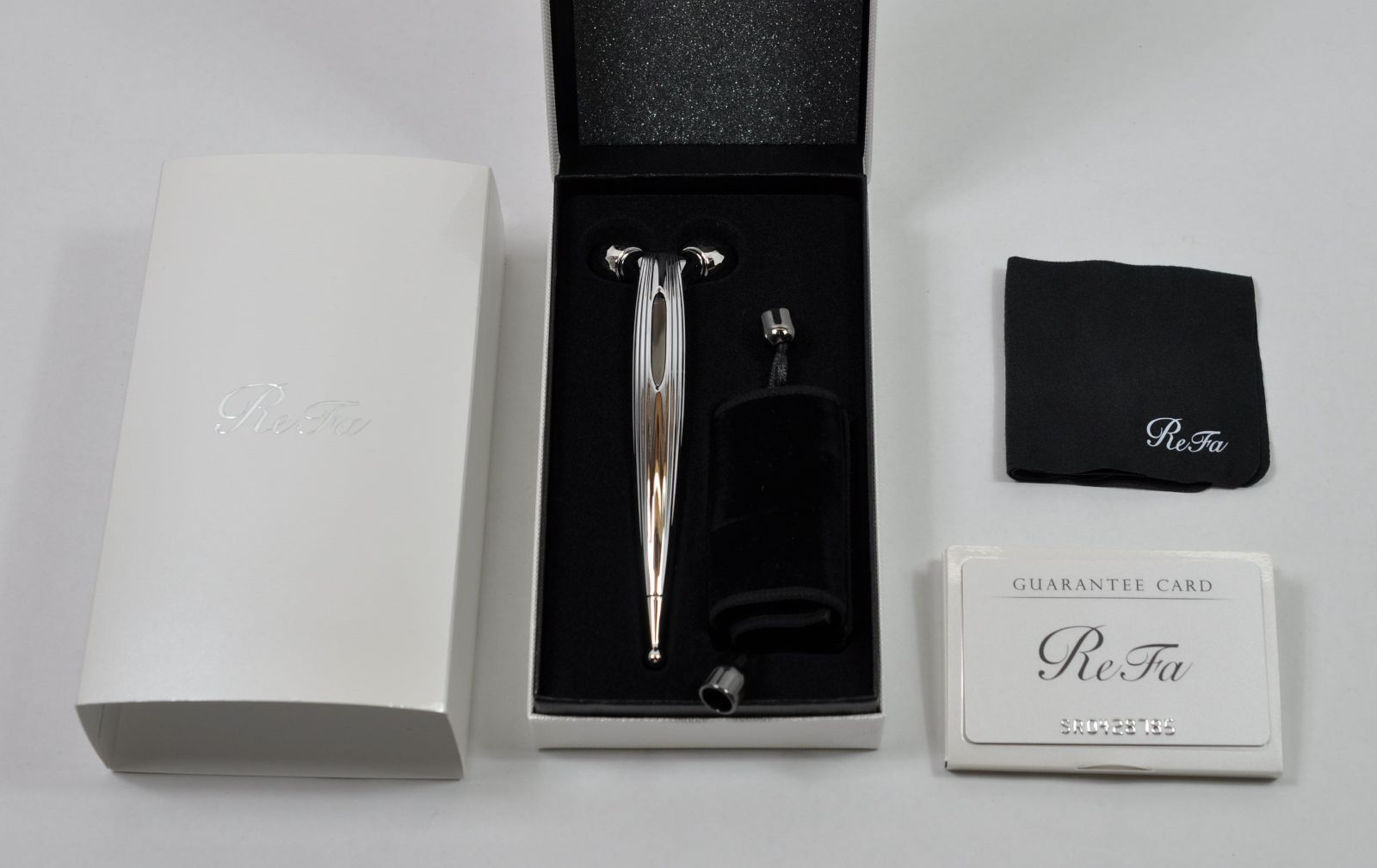 A1760 ReFa S CARAT RAY 美顔ローラー 美顔器 RE-SR2150B リファ カラットレイ MTG