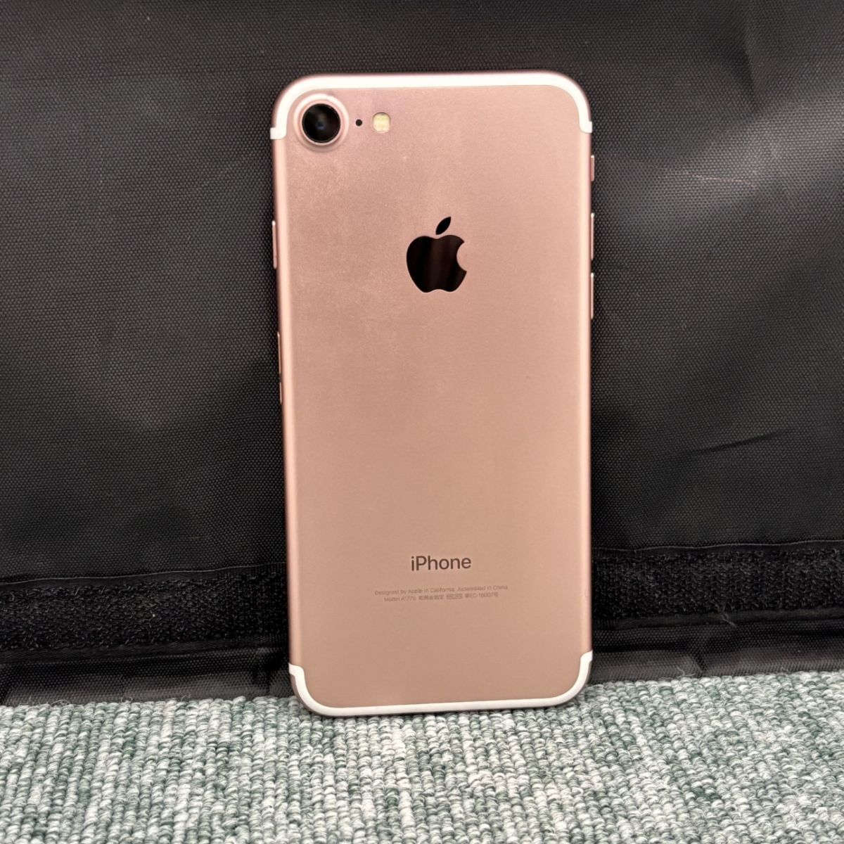 iPhone - 【美品】スマホ iPhone7 　32GB　ローズゴールド バッテリー iPhone 7 【中古Bランク】iPhone 32GB ローズゴールド