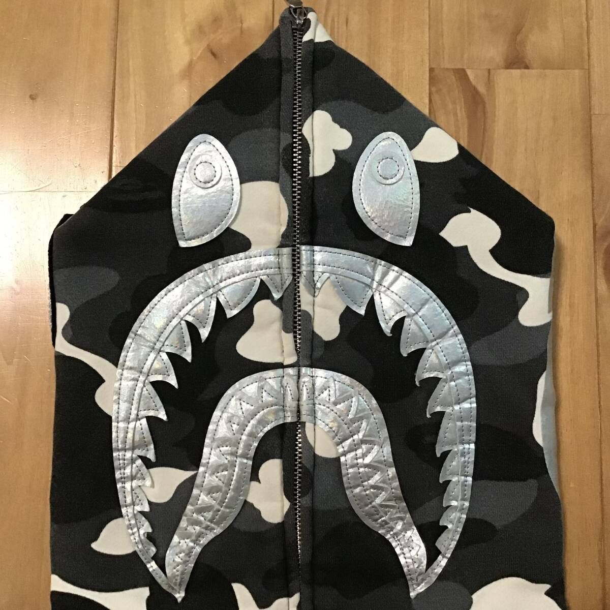☆蓄光☆ City camo シャーク パーカー Mサイズ shark full zip hoodie