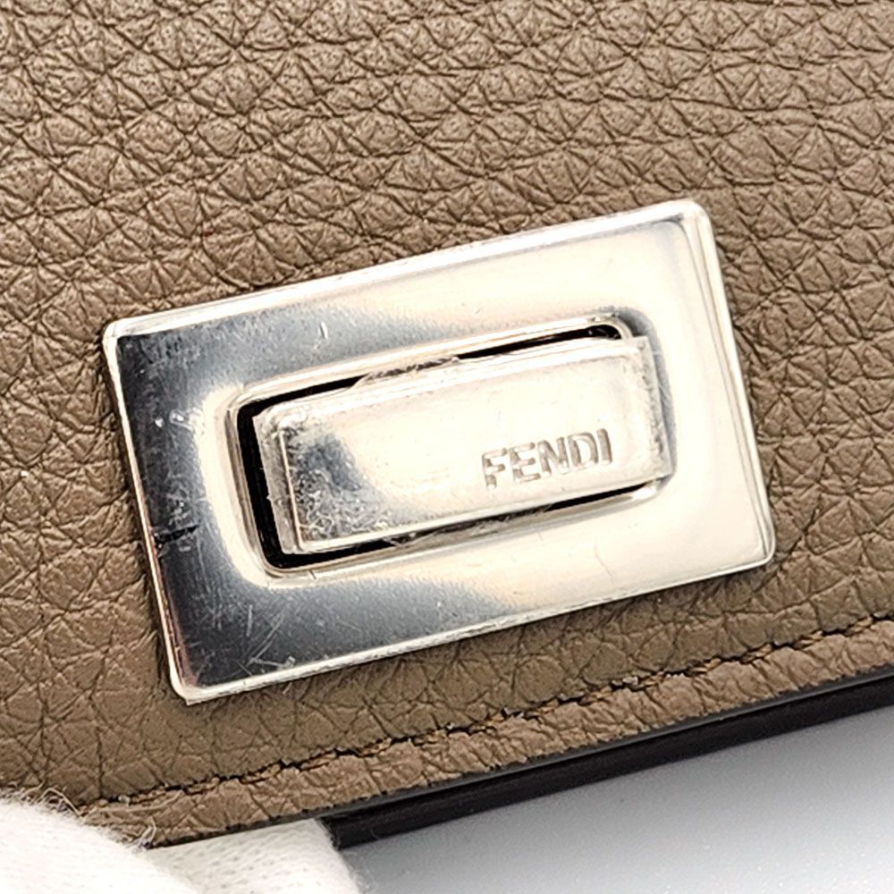 【未使用級】FENDI フェンディ　コインケース　バグズアイ　ベージュ　レザー FENDI（コインケース/小銭入れ）のフリマアイテム一覧