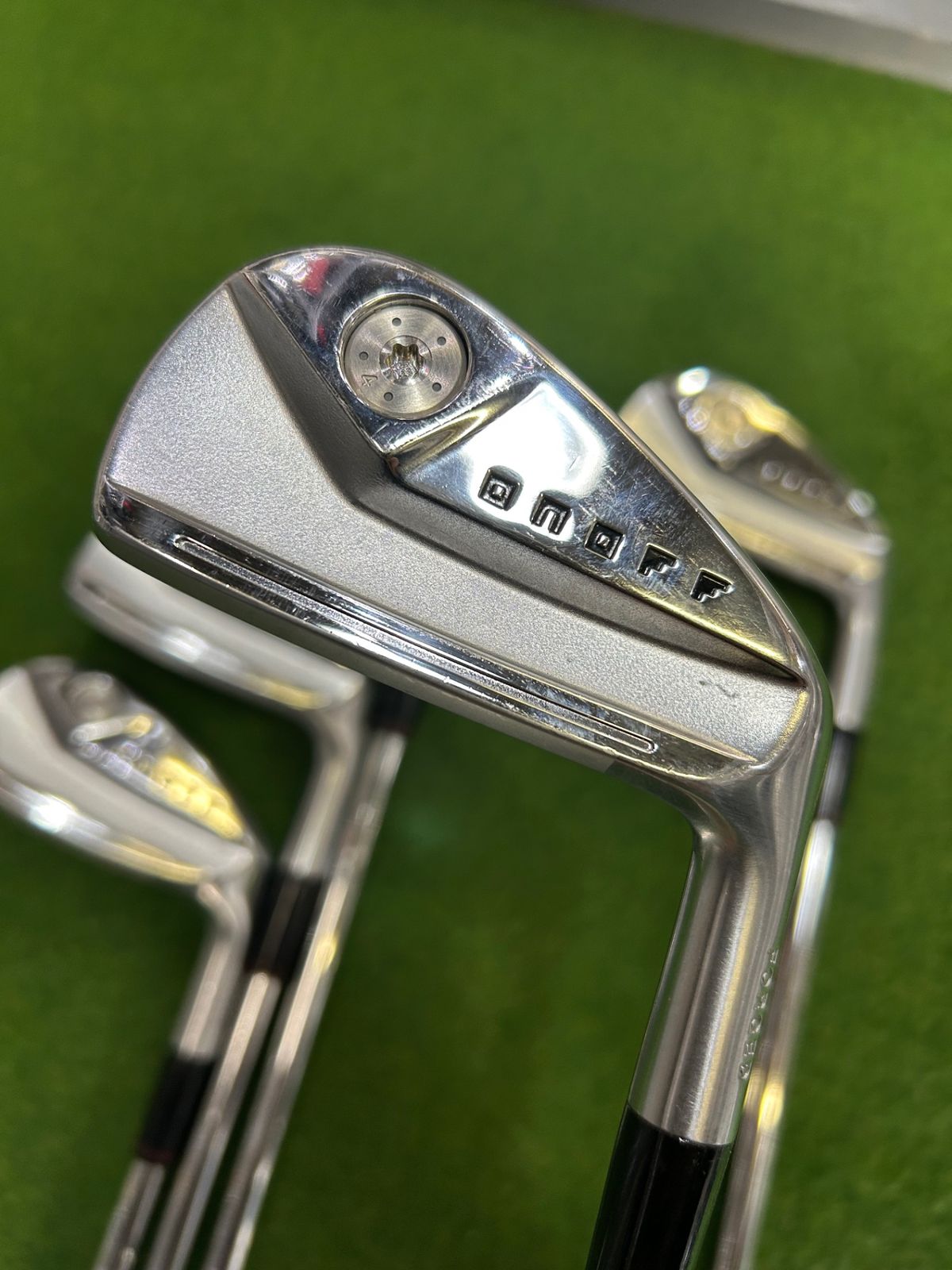 ONOFF FORGED KURO 2024 5ーPw 6本セット ダイナミックゴールドツアーイシューEX S200 中古 - メルカリ