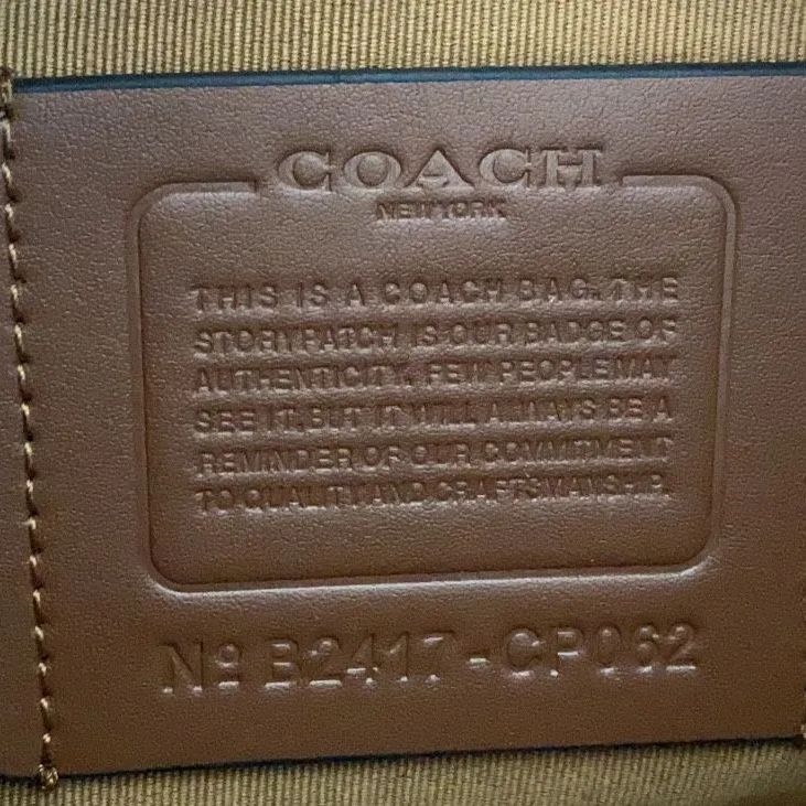 新作 2024 コーチ バッグ COACH  CP062 メンズ ショルダーバッグ ボディバッグ シグネチャー グラハム クロスボディー 斜めかけバッグ