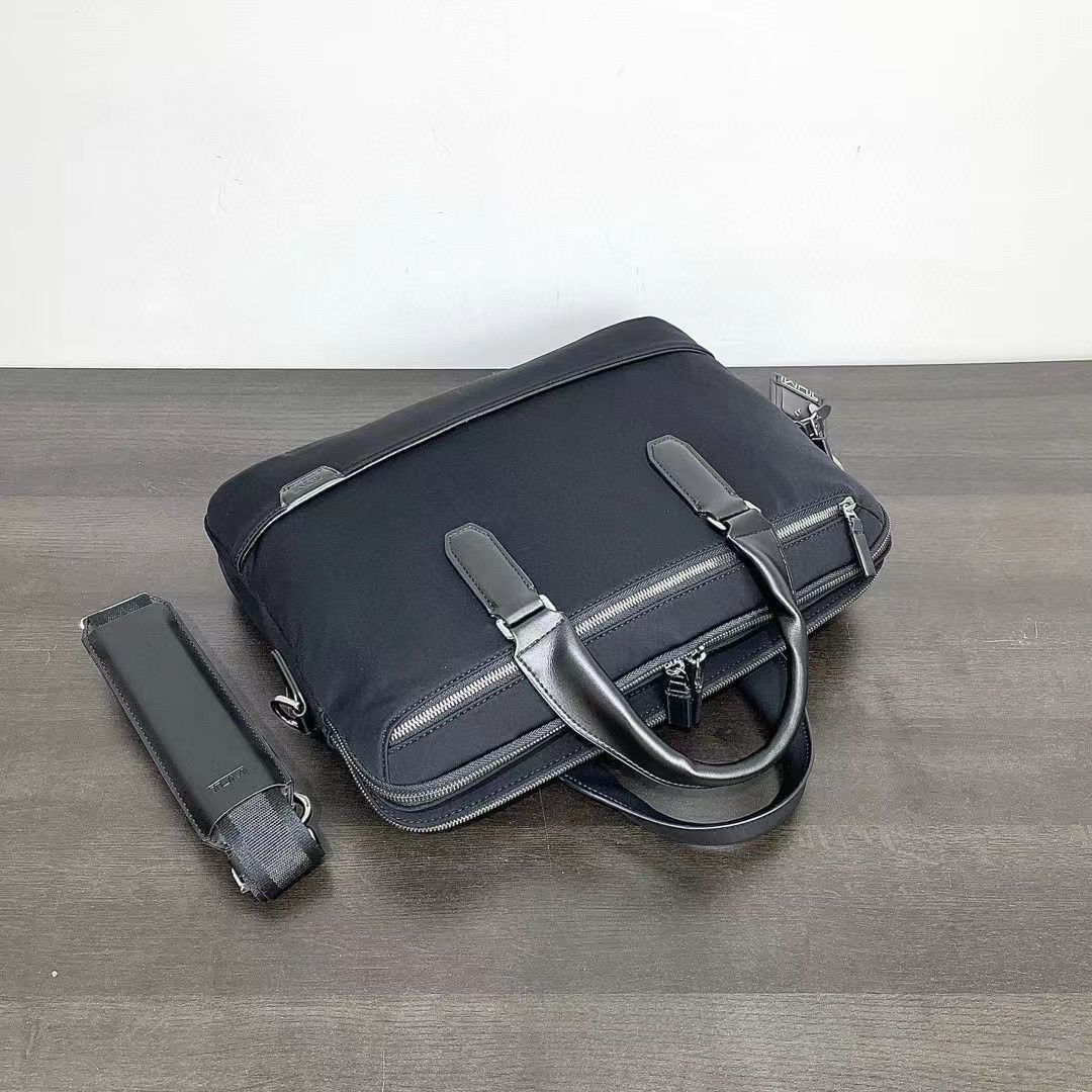 楽天市場】トゥミ TUMI HARRISON 「シカモア」スリム・ブリーフ Black ハリソン 14インチ ノートPC収納 通勤 6602000D  : daily-3