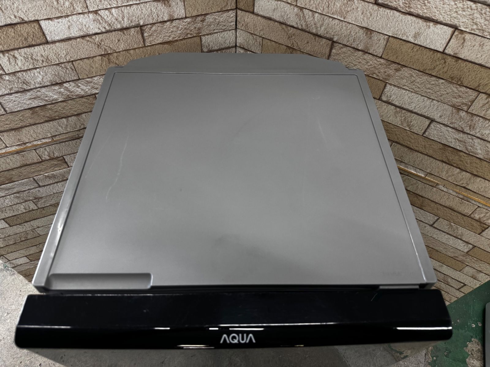 大阪送料無料 3か月保障付き 冷蔵庫 アクア 2ドア 2025年 AQR-J13M S IR766