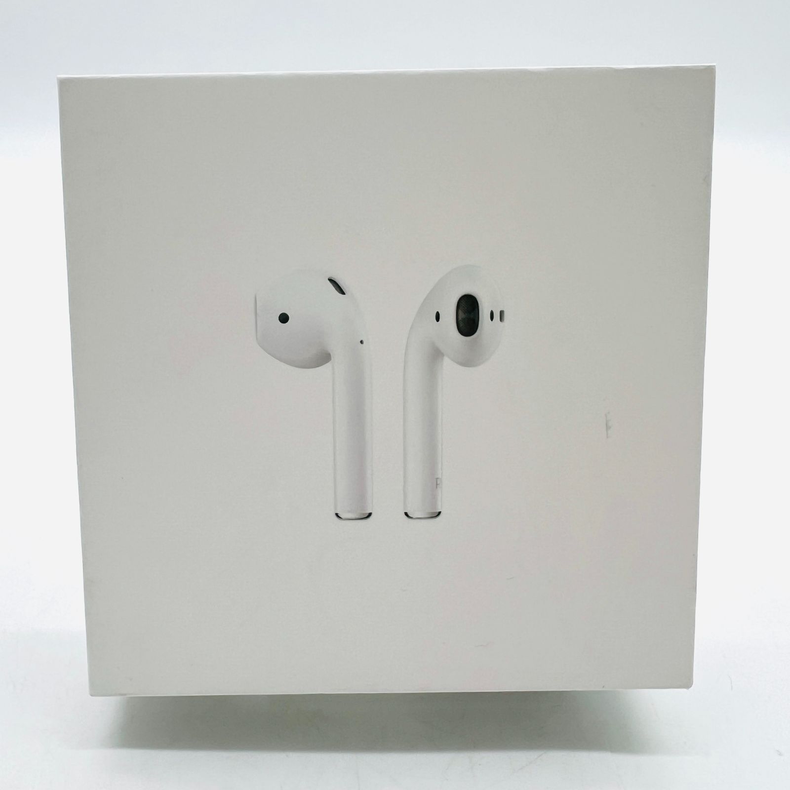 Apple AirPods with Charging Case 第2世代 MV7N2J/A - メルカリ Apple AirPods with Charging Case 第2世代 MV7N2J/A - メルカリ