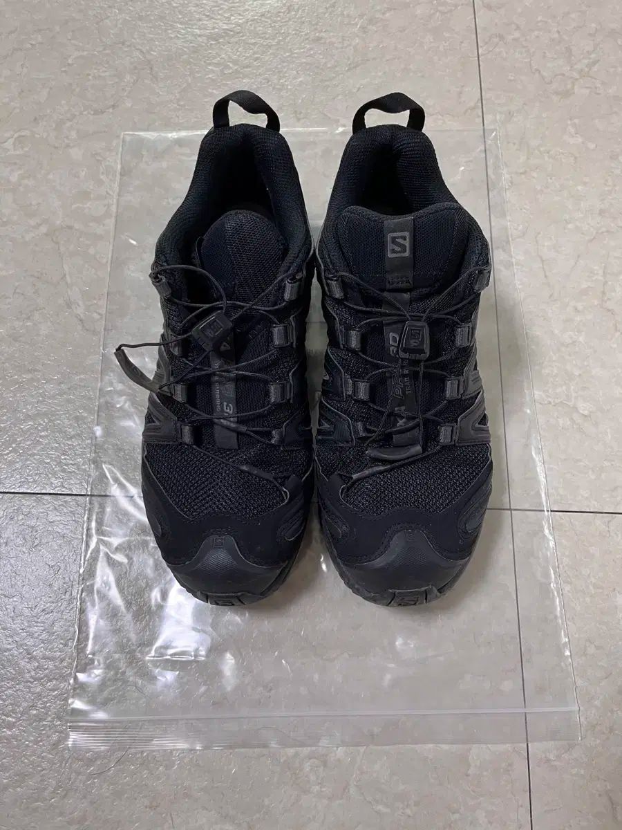 Salomon サロモン XA Pro 3D