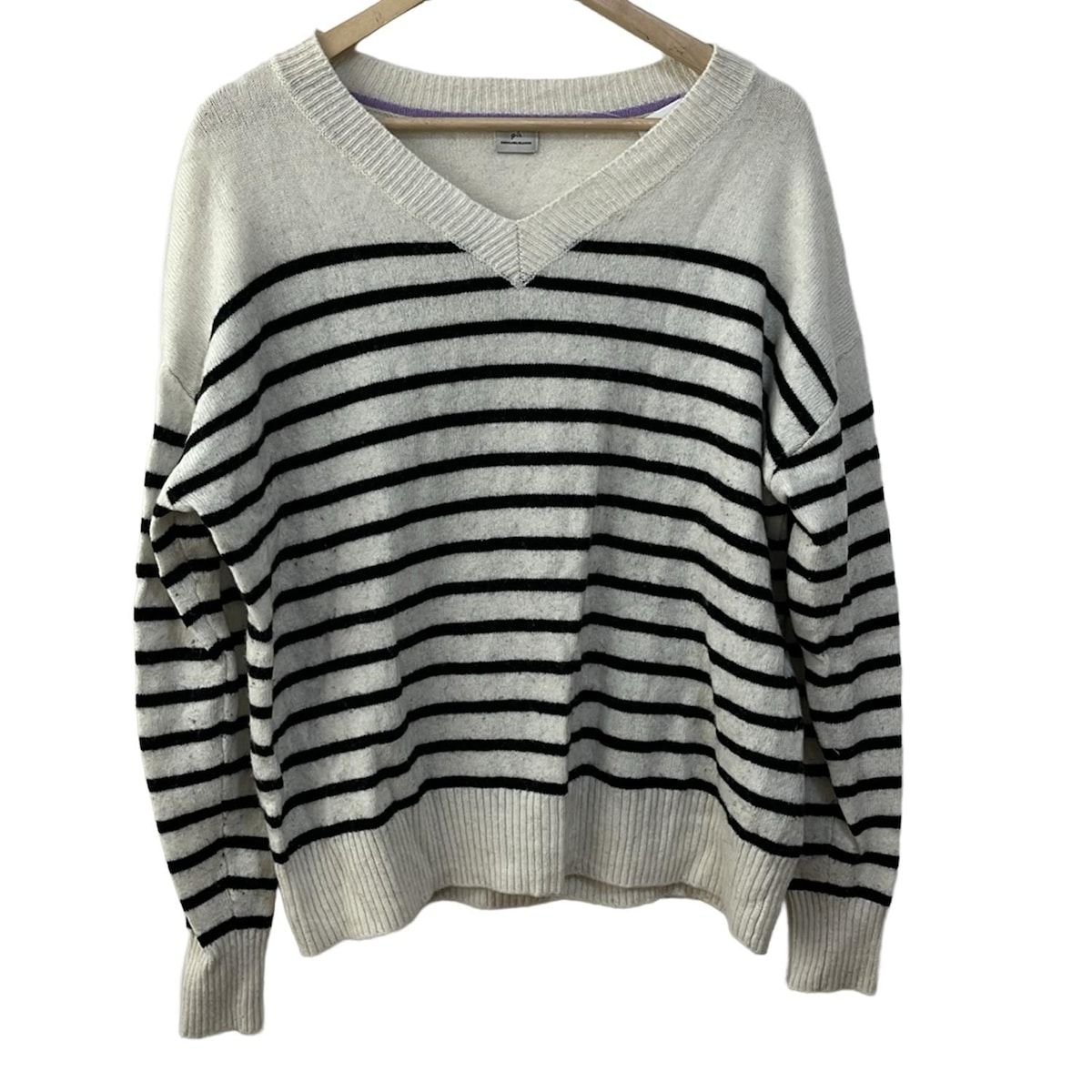 green label relaxing グリーンレーベルリラクシング 長袖セーター レディース - 白×黒 Vネック|ボーダー