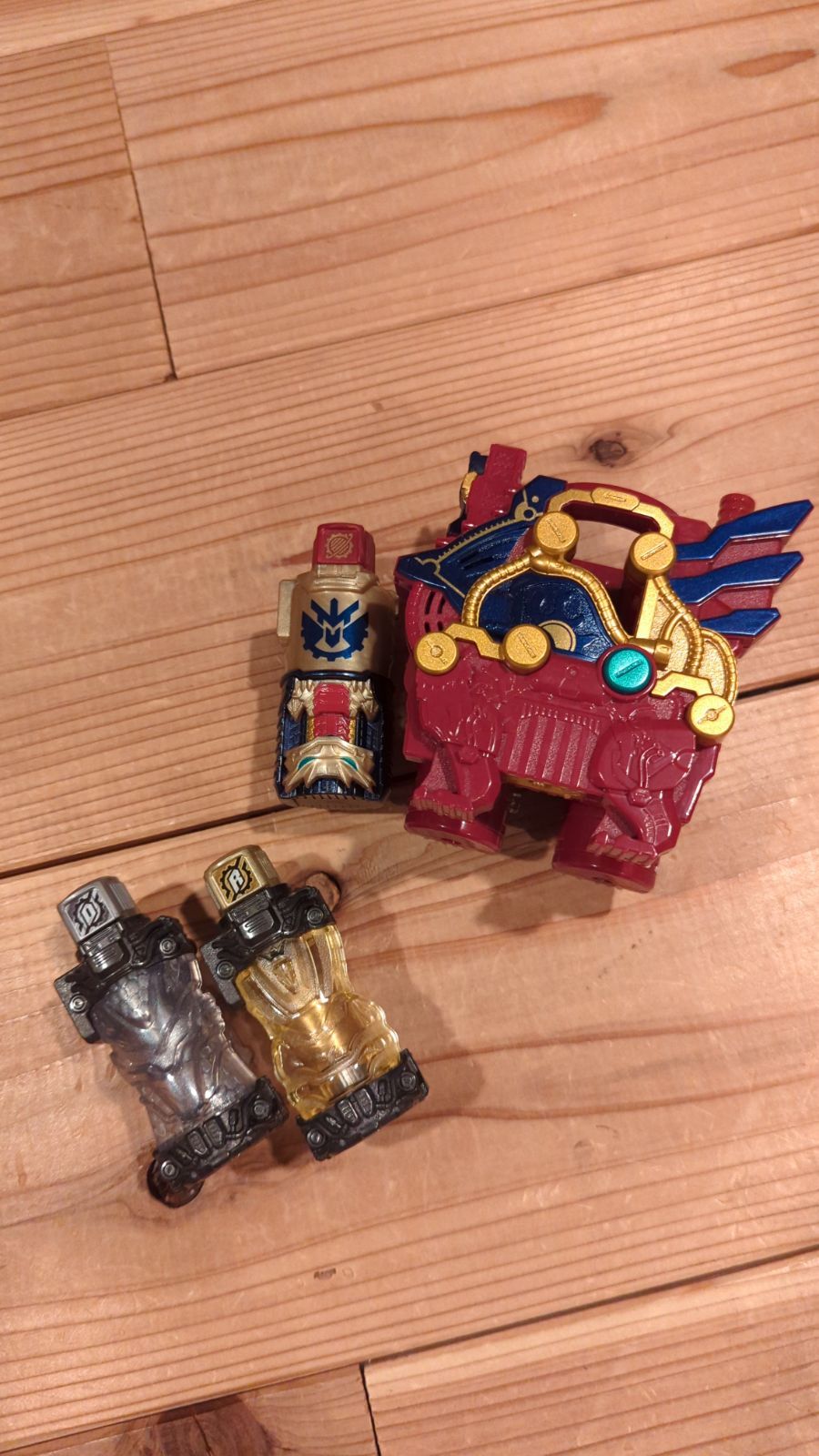 仮面ライダー ビルド グレートクローズドラゴン、ゴールドラビットフルボトル＆シルバードラゴンフルボトル｜変身ベルト ジオウ エグゼイド  セイバー ゼロワン