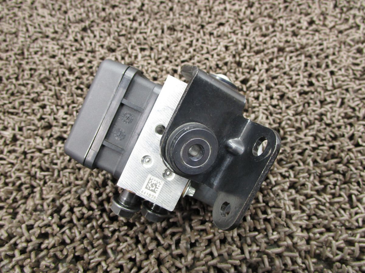 ZDM821W4
