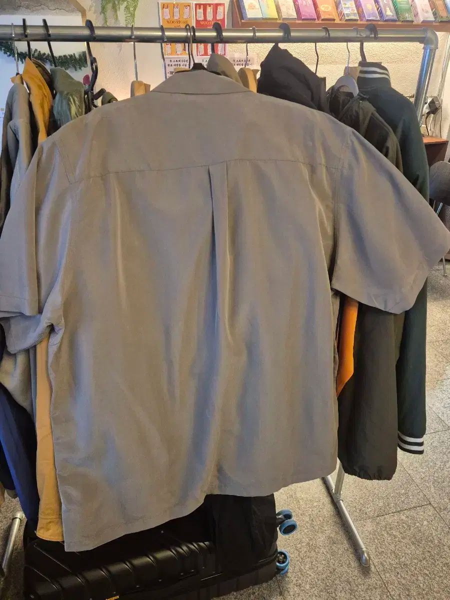 アロハシャツ