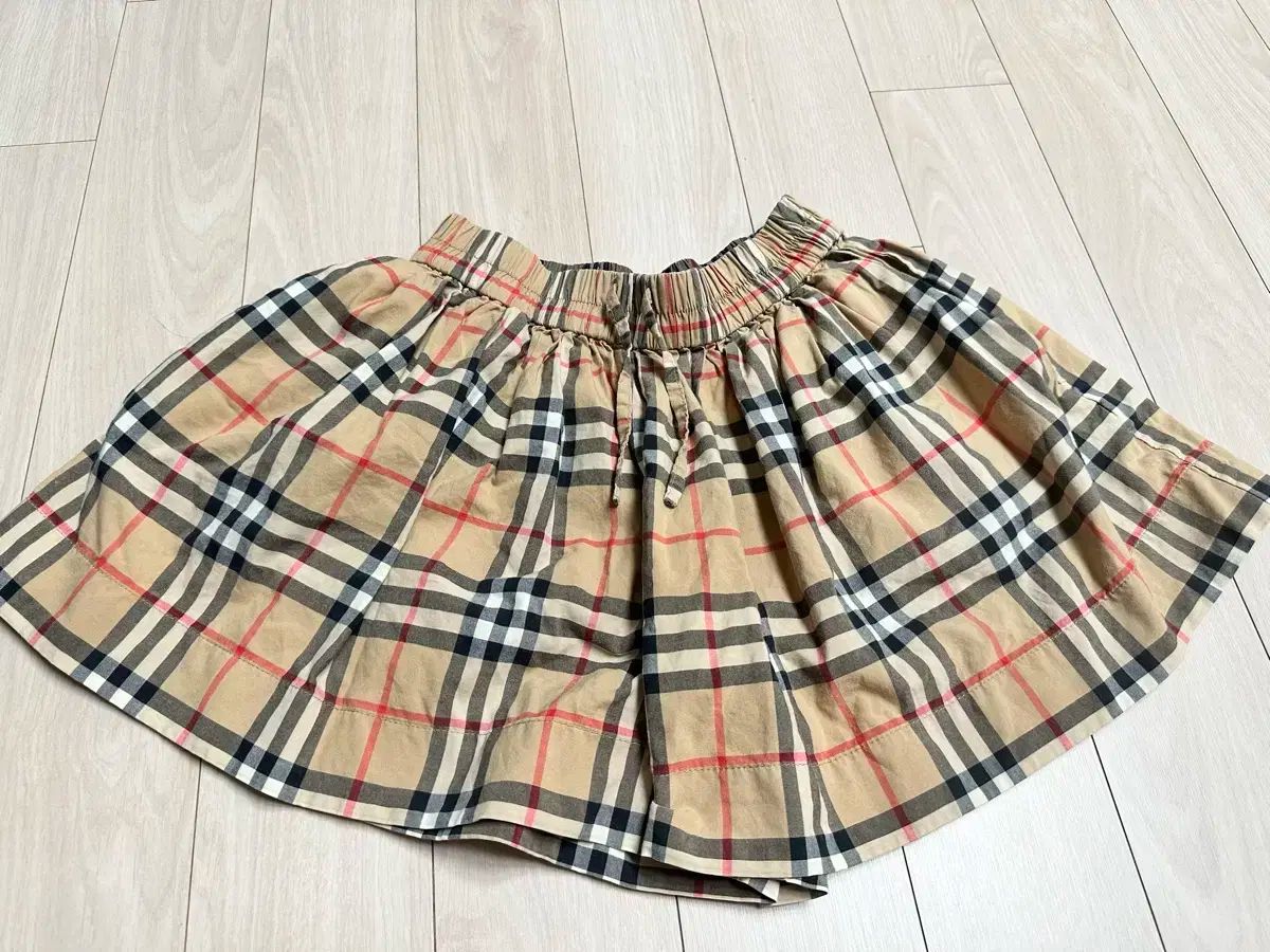 BURBERRY バーバリー 女児 スカパン 8y 128cm