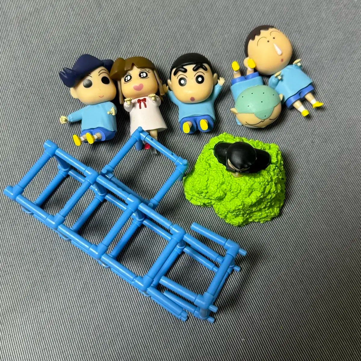 【100%新品，人気SALE】 クレヨンしんちゃん ジャングルジム フィギュア まとめ売り 出品 その他