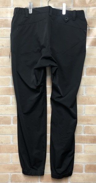 中古】 WHITE MOUNTAINEERING ホワイトマウンテニアリング SOLOTEX TWILLED TECH CARGO PANTS  ブラック 4 111410197 - メルカリ