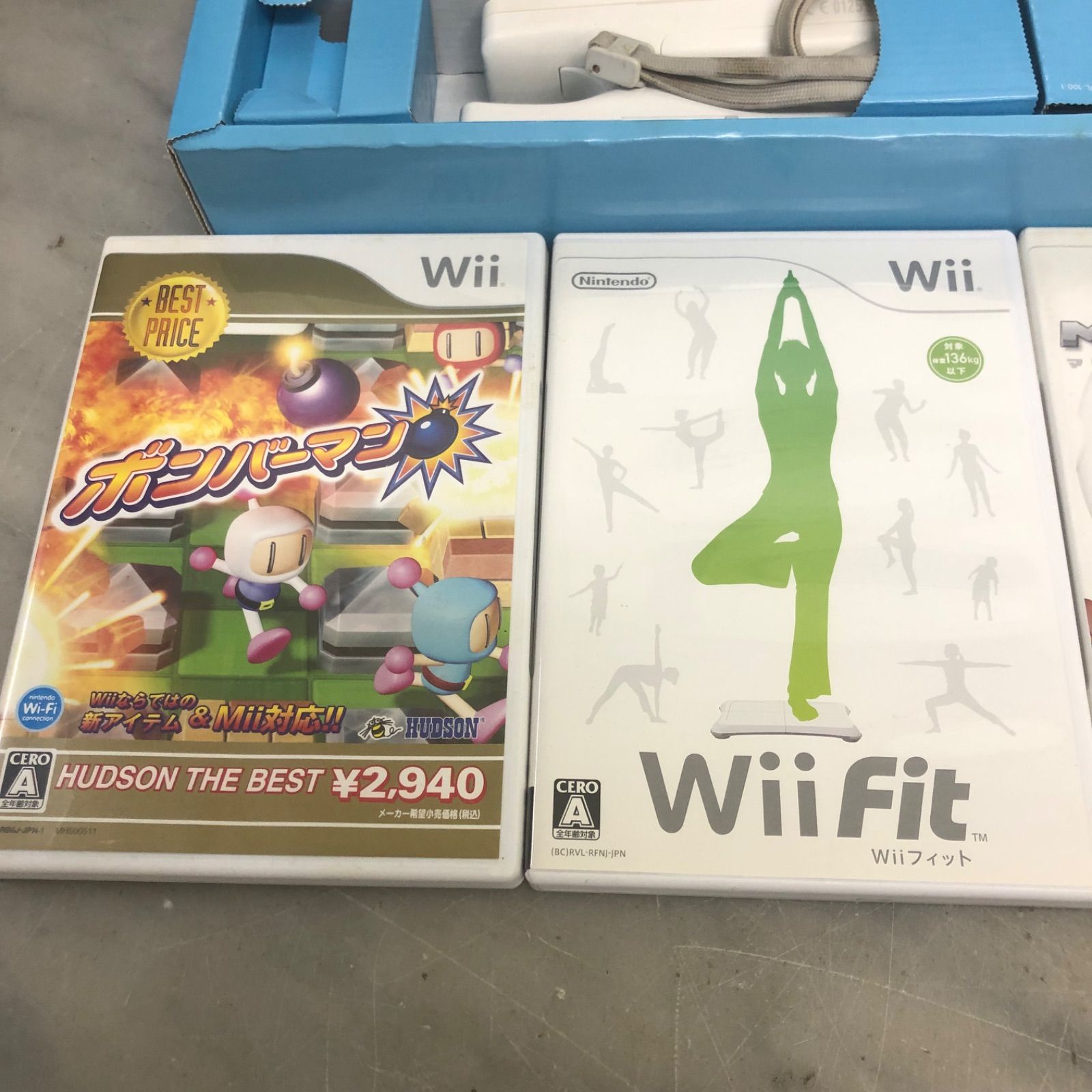 任天堂Wiiすぐ遊べるセット 本体 Wiiフィット ハンドル ソフトまとめ 