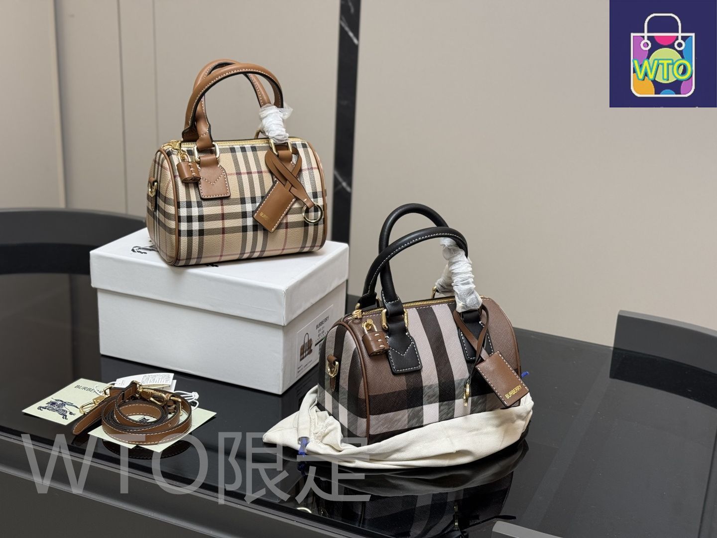 Burberry 8080145B8682 関税送料込 今日特価】Burberry ナイロン トートバッグ 25×18cm -WTO輸入