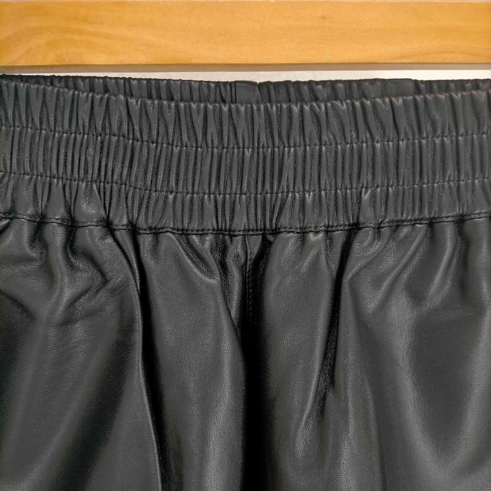 オクスン ok.soon フェイクレザーハーフパンツ レディース JPN