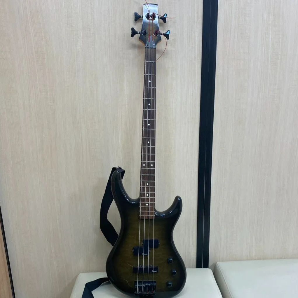 楽器 Charvel シャーベル エレクトリックベース エレキベース 楽器 機材 music ミュージック 音楽 軽音 ライブ 初心者 中級者 上級者 bass 音楽活動 バンド 路上ライブ メンズ レディース ユニセックス 4弦 紐付き