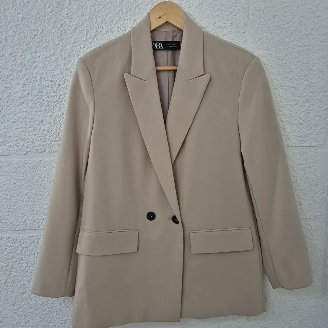 ZARA ザラ セットアップ スーツ ダブルボタン ベージュ L相当 ZARA ザラ セットアップ スーツ ダブルボタン ベージュ L相当