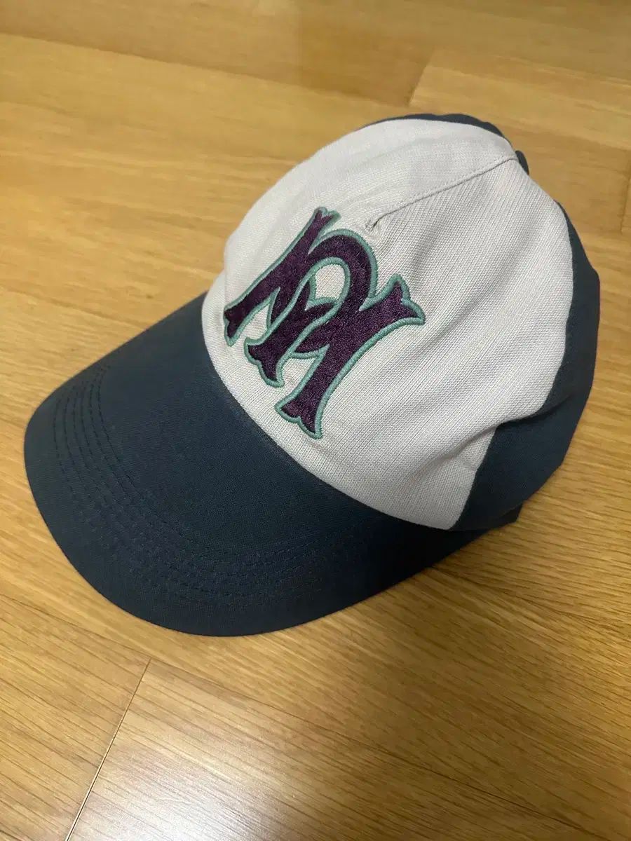 販売