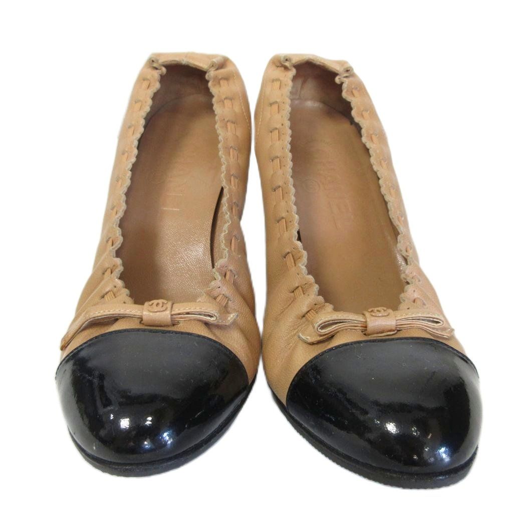 CHANEレザーエナメルベージュ パンプスココマーク37 CHANEレザーエナメルベージュ パンプスココマーク37