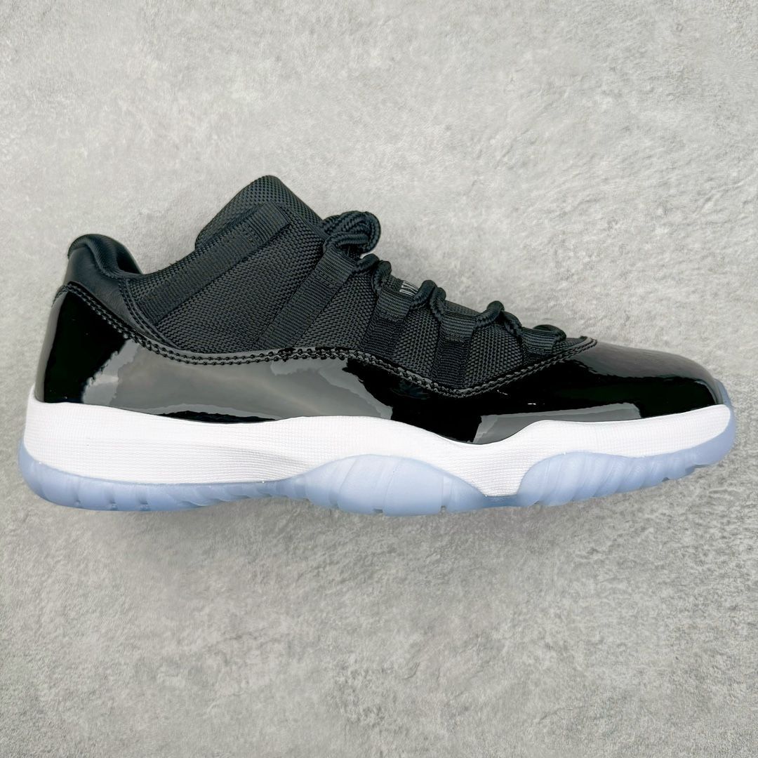 Nike Air Jordan 11 Retro Low 