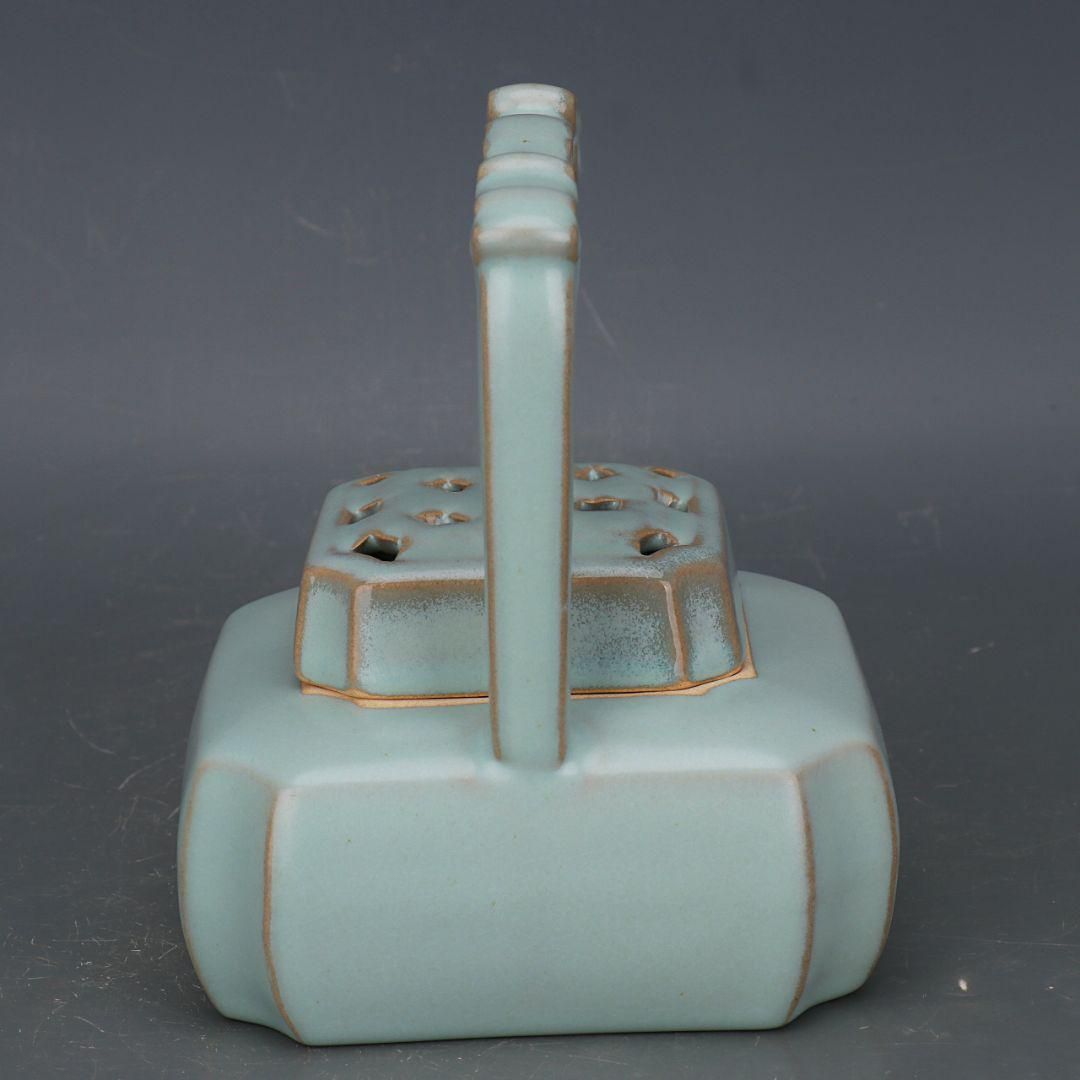 宋汝窯寿成殿皇後閣清涼寺提梁薫炉 香炉 陶磁器 現代工芸品 美術品 置物 宋汝窯寿成殿皇後閣清涼寺提梁薫炉 香炉 陶磁器 現代工芸品 美術