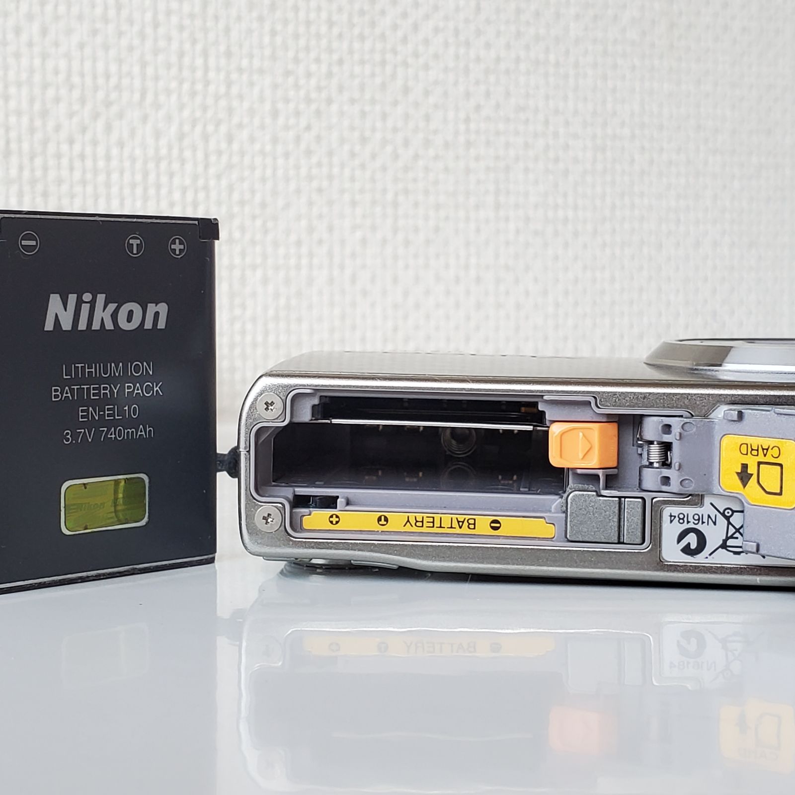美品 通電・基本動作確認 ニコンNikon COOLPIX S600 S600S