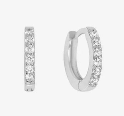 【Shashi】Katerina Pave Huggie Hoopピアス Katerina Double Pave Huggie Hoop Earring by SHASHI – SHOP SHASHI