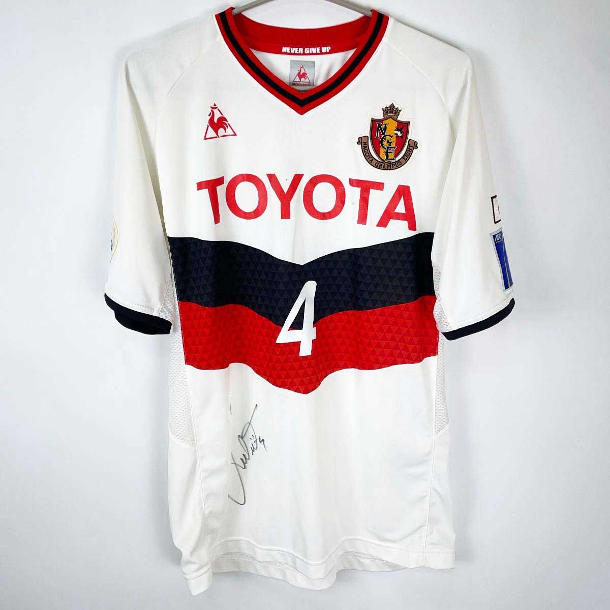 名古屋グランパス #4 闘莉王 サイン入りユニフォーム 2011-12 XO Jリーグ サッカー 名古屋グランパス #4 闘莉王 サイン入りユニフォーム 2011-12 XO