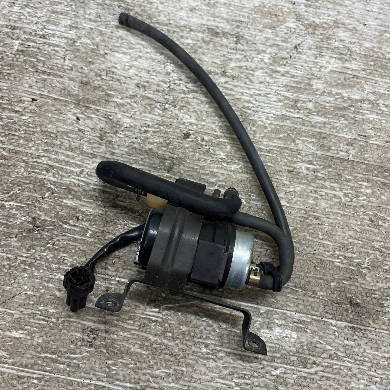 KAWASAKI エリミネーター250V VN250A 燃料ポンプ カワサキ