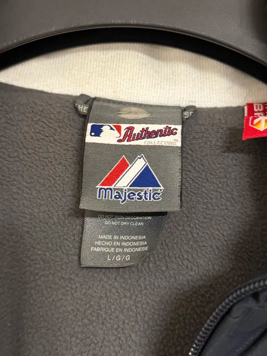  マジェスティック YORK ヤンキース ジャケット L その他 ウェア