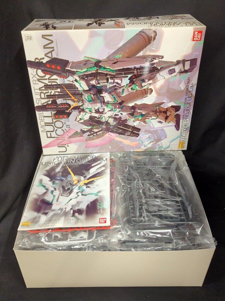 バンダイ MG 1/100 機動戦士ガンダムUC フルアーマーユニコーンガンダムVer.Ka