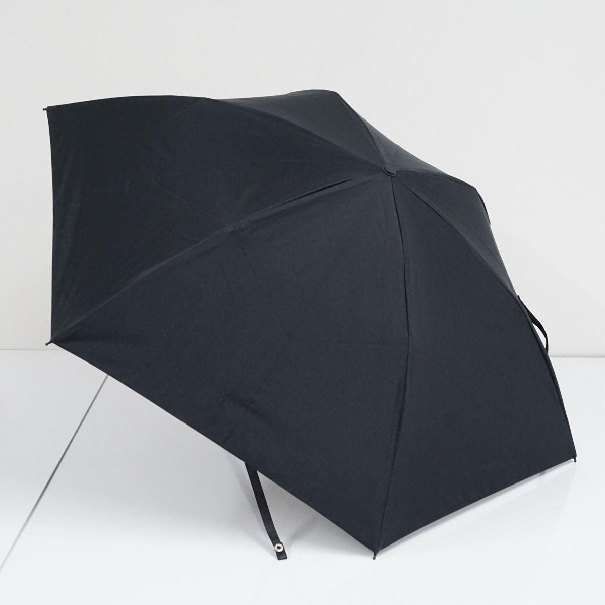 サンバリア100 完全遮光折日傘 USED美品 2段折 コンパクト ブラック 黒
