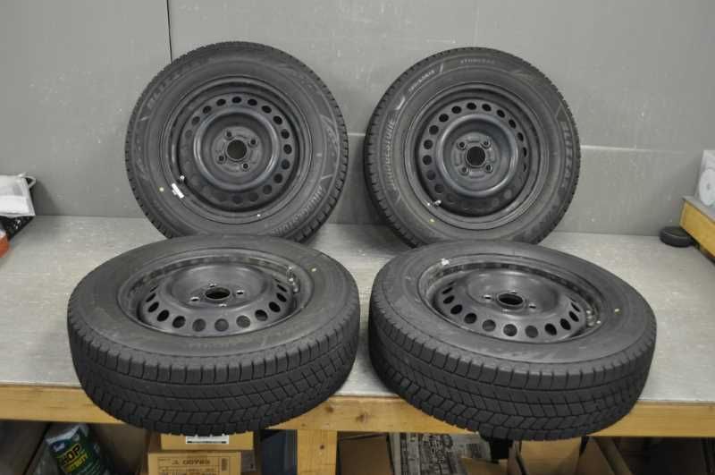 BRIDGESTONE ブリヂストン スタッドレスタイヤ 185|65R15 88Q 鉄ホイール 4本セット GB4 GB3 フリード G 中期 s017029