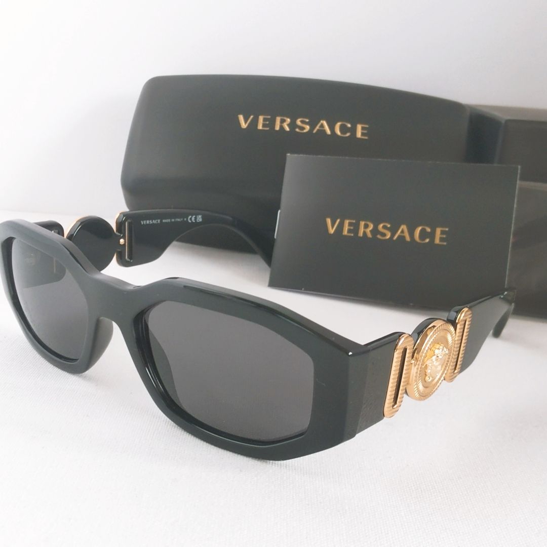 新品未使用】VERSACE ブラック メドゥーサ ビギー サングラス - メルカリ