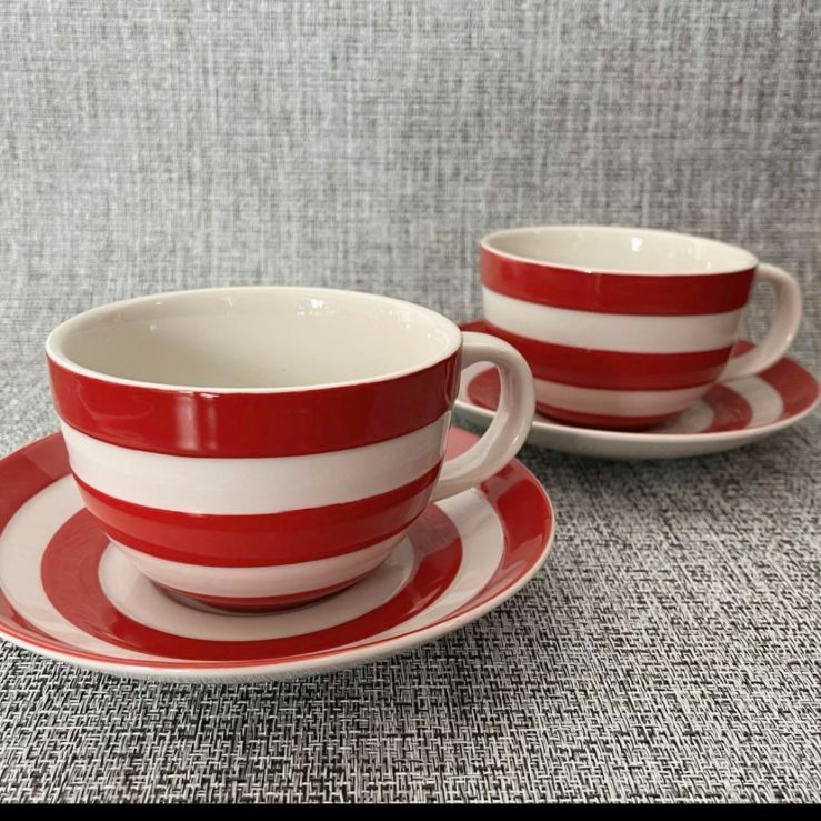 UK直輸入 日本未発売 コーニッシュウェア カップ＆ソーサー レッド 2客セット