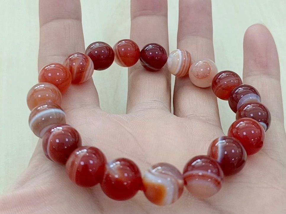 赤玛瑙 証书付き 千層と炎の紋様あり 天然石 瑪瑙 ブレスレット - メルカリ