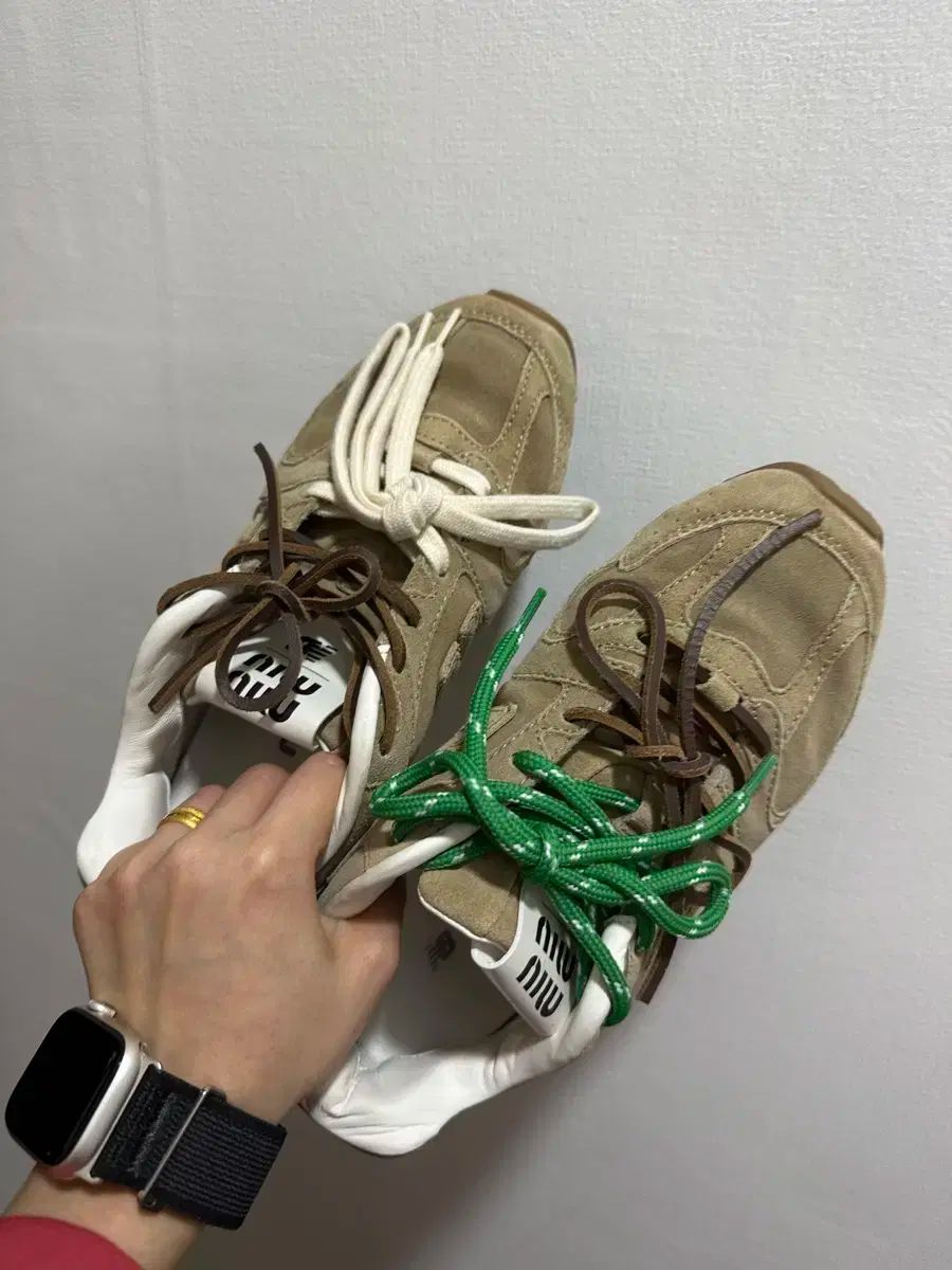 ミュウミュウ ニューバランス 530 エクリュ 35