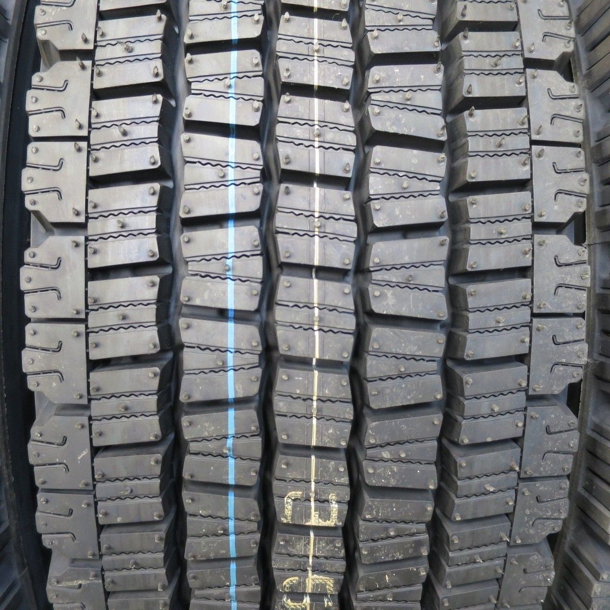 24年 トラック タイヤ 245 70R19.5 136 134J スタッドレス ダンロップ デクテス SP081 DECTES 19.5インチ 5031005イスタ FFCRYSTALESIA_COM