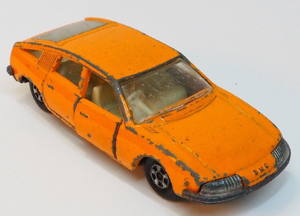 古い マッチボックス No.56【BMC 1800 PININFARINA ピニンファリーナ】SUPERFASTイギリス製ミニカー■LESNEY  1969【中古】送料込