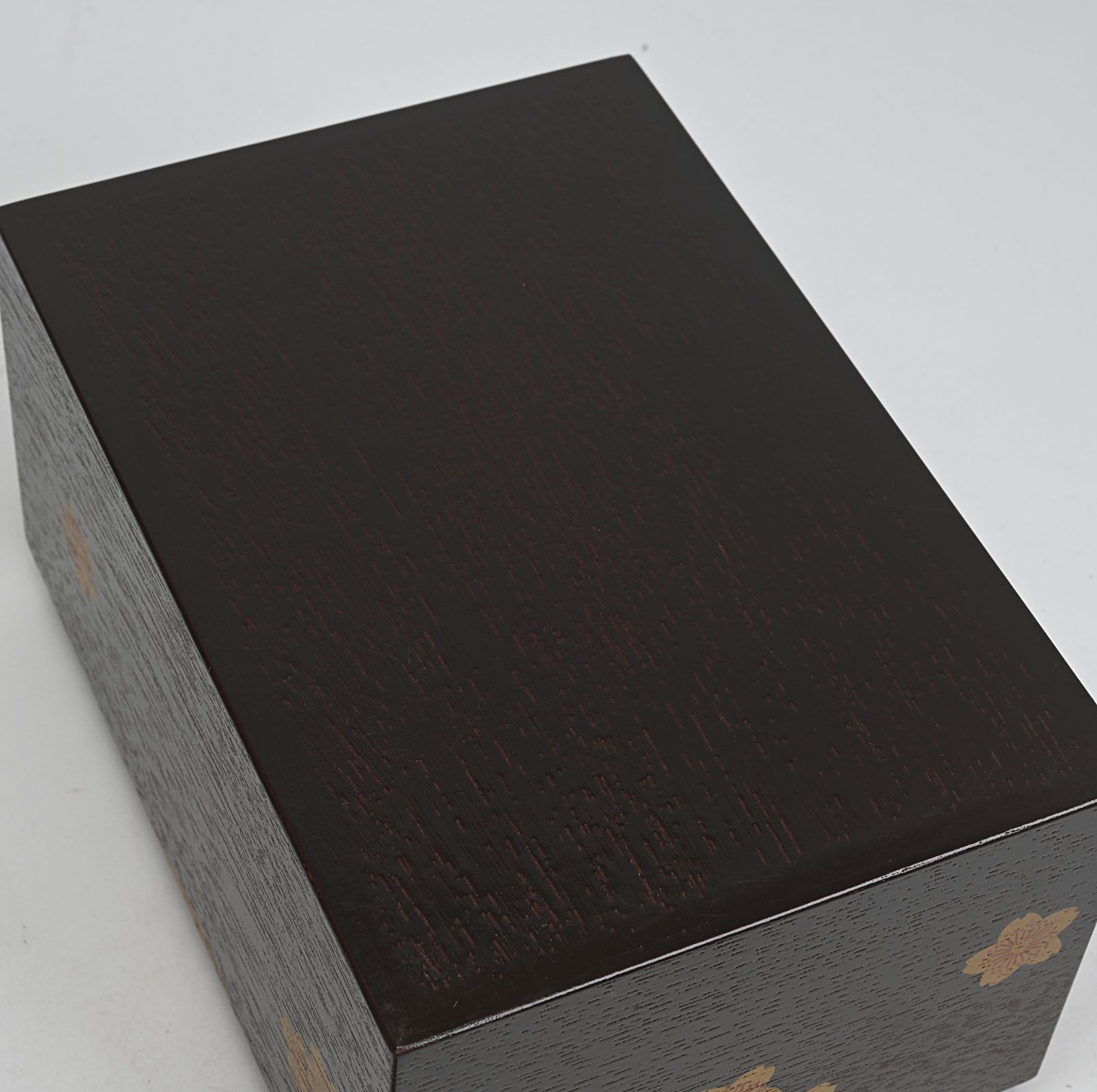 溜内黒塗 月に桜蒔絵