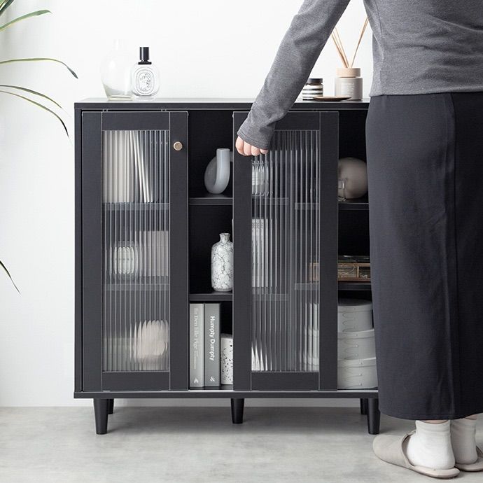 Sonagi 引き戸キャビネット