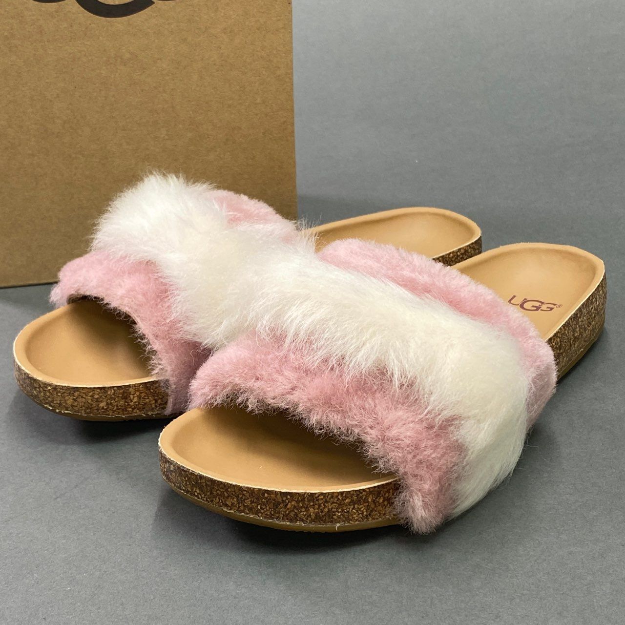 4a10 《未使用品》 定価￥17,600 UGG アグ W DIANE WISP ファー 